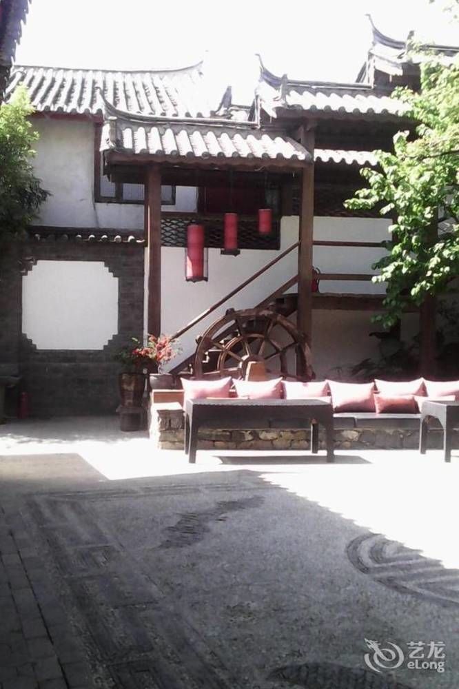 Lijiang Merry Inn Esterno foto